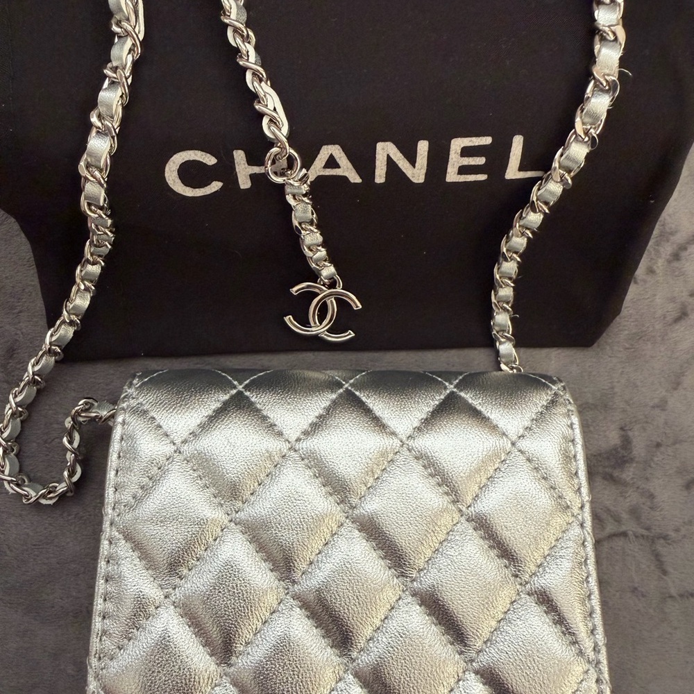 CHANEL Metallic Silver Star Crossbody Belt Bag - Picture 13 of 15